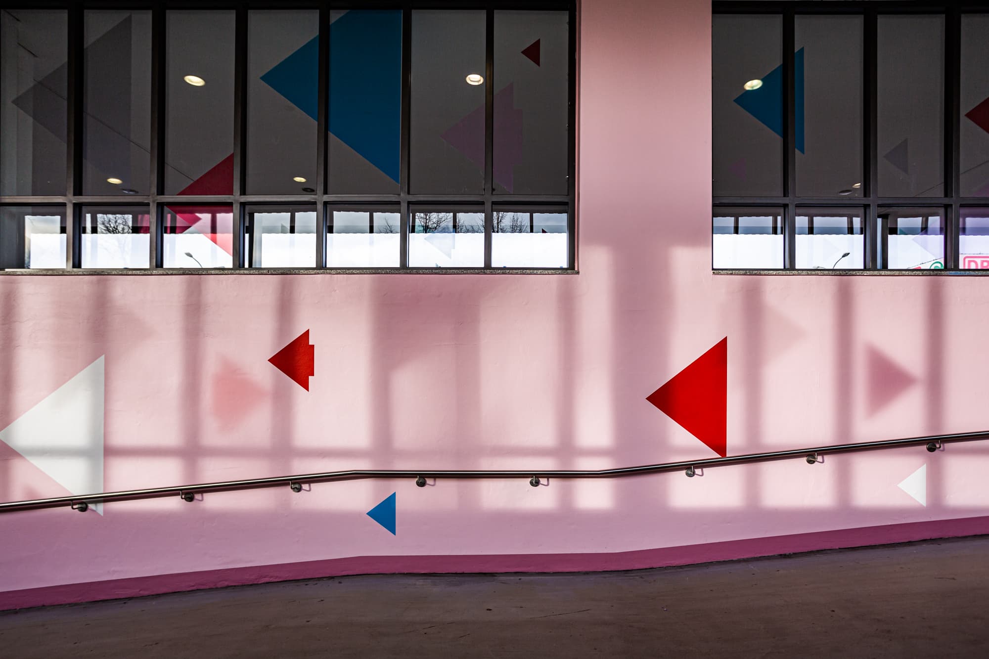 Image at row 25, column 1